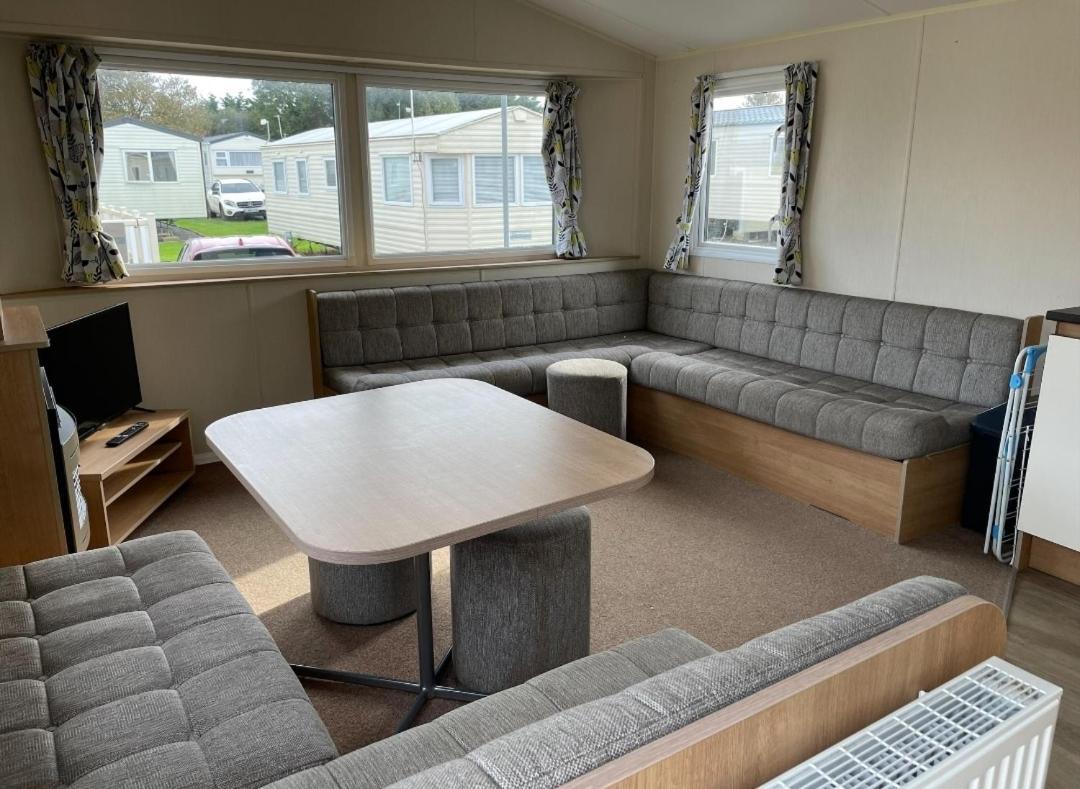 Sycamores Caravan Helston Exteriör bild